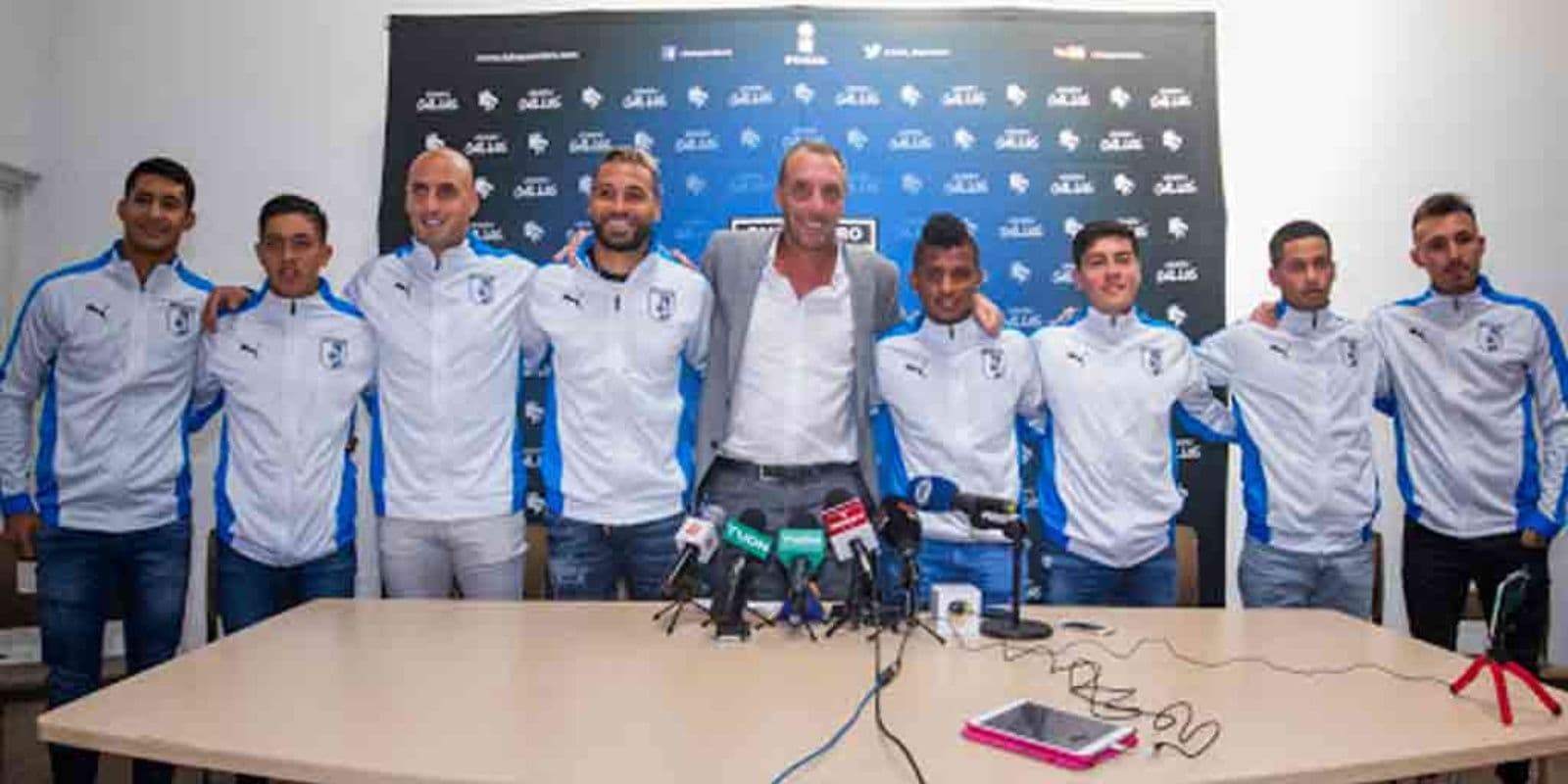 Hoy se hizo oficial del nuevo mandamás de Gallos Blancos.