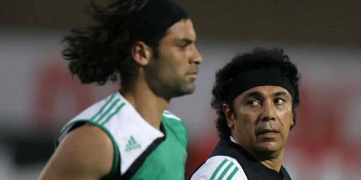 Hugo Sánchez y Rafael Márquez fueron dos grandes futbolistas que llevaron bien arriba al fútbol mexicano. Se trata de dos leyendas que jugaron en los equipos más importantes de España y lograron ser campeones. Pero, ¿cuál de los dos ganó más títulos?