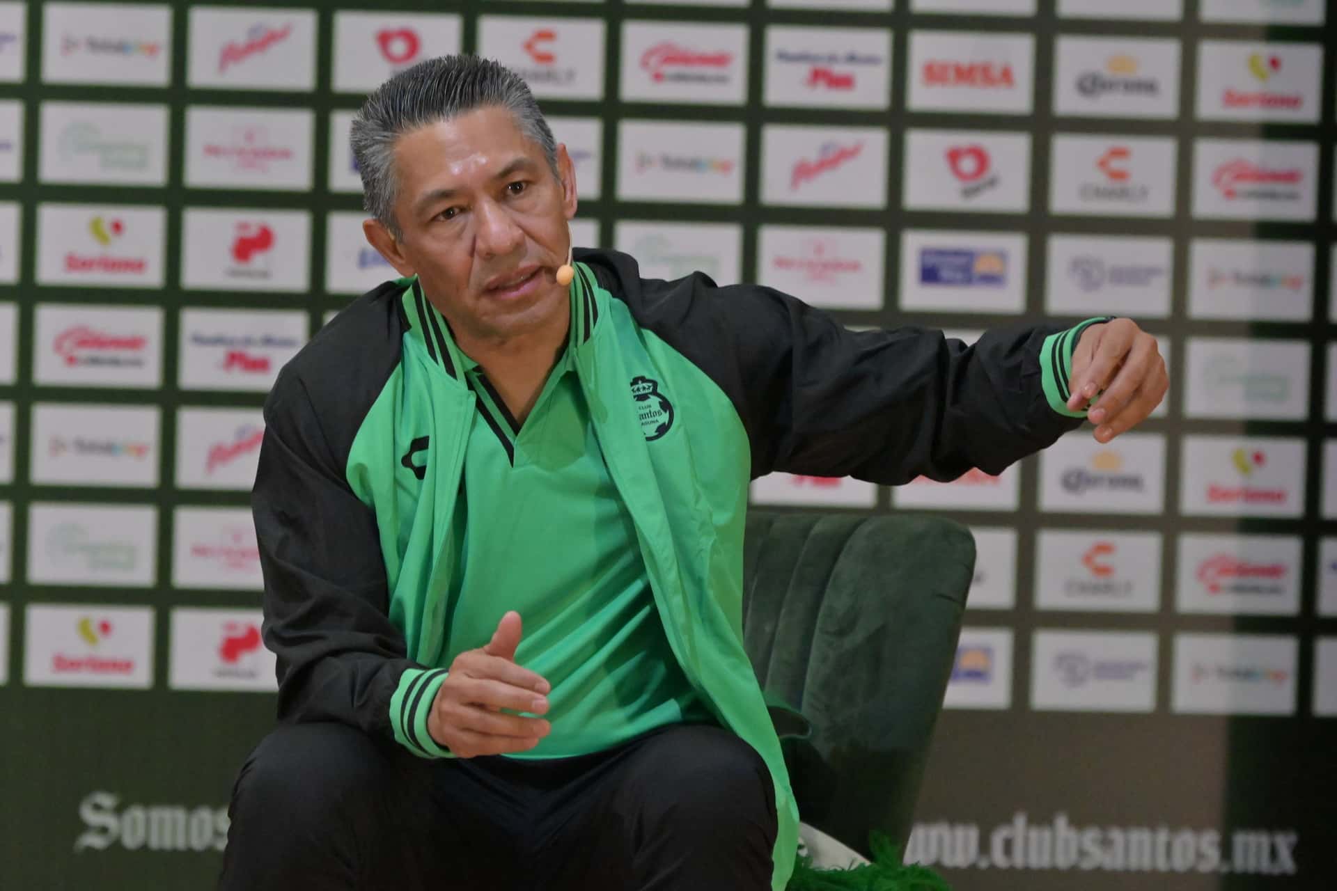 Ignacio Ambriz dirigirá su primer duelo como timonel de Santos