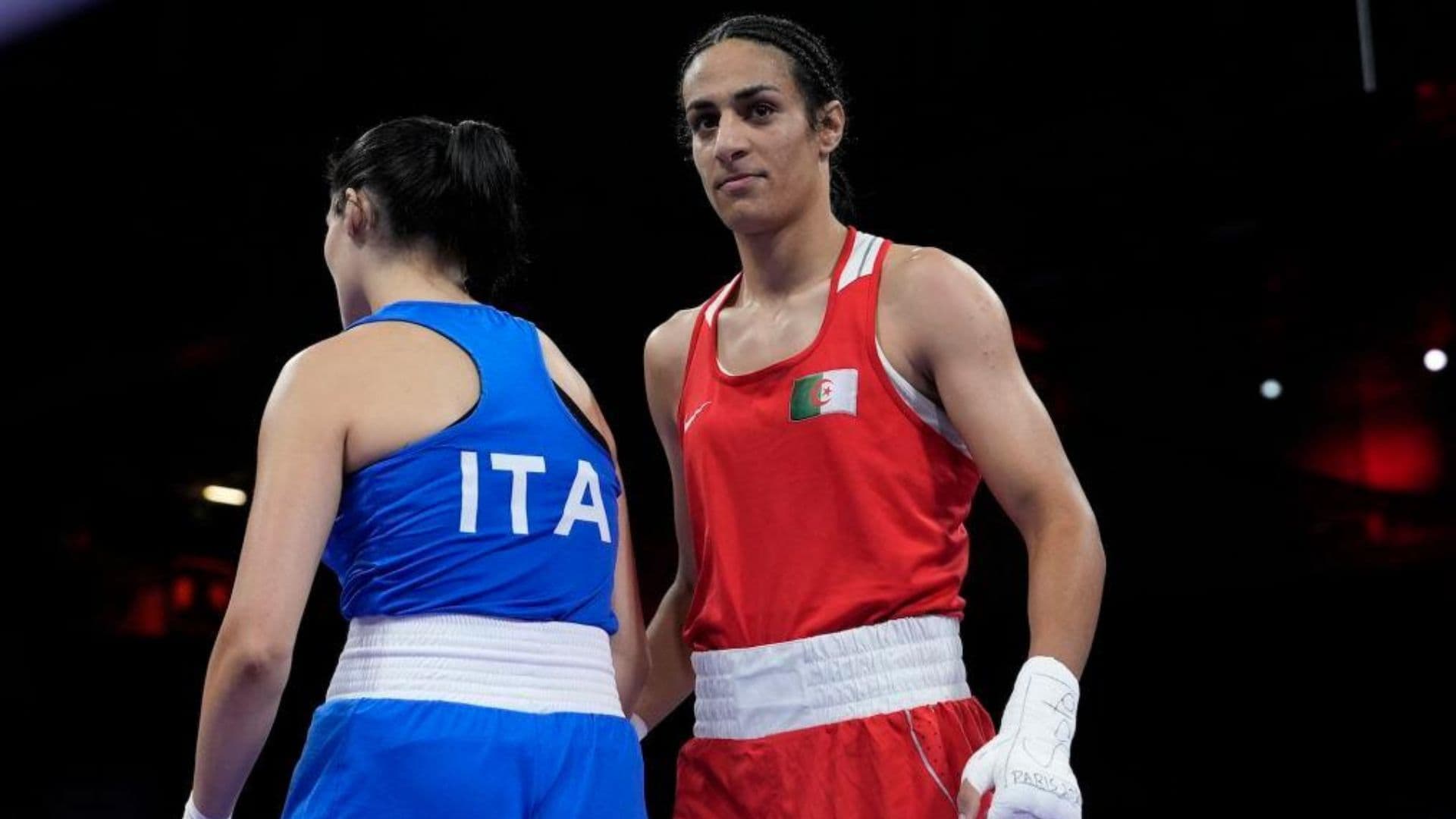 Imane Khelif frente a la italiana Carini. (Foto: EFE)