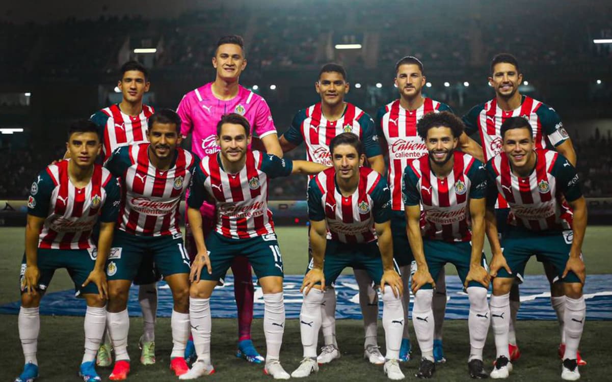 Isaaac Brizuela tiene un año más de contrato con Chivas, pero y aestaría pensando en no renovar por el desastre directivo.