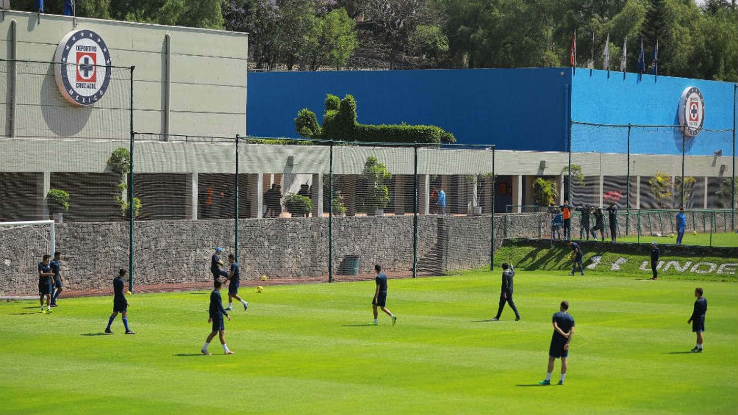Iván Marcone se fue de Cruz Azul para llegar a la Selección de Argentina, emigró a Europa y fracasó, por lo que ahora suena para volver a La Máquina.