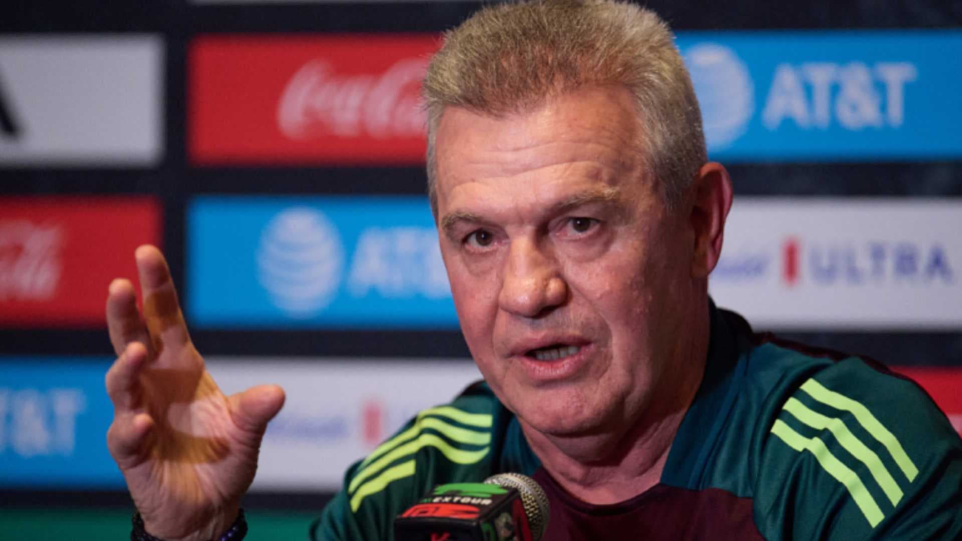 Javier Aguirre en conferencia de prensa