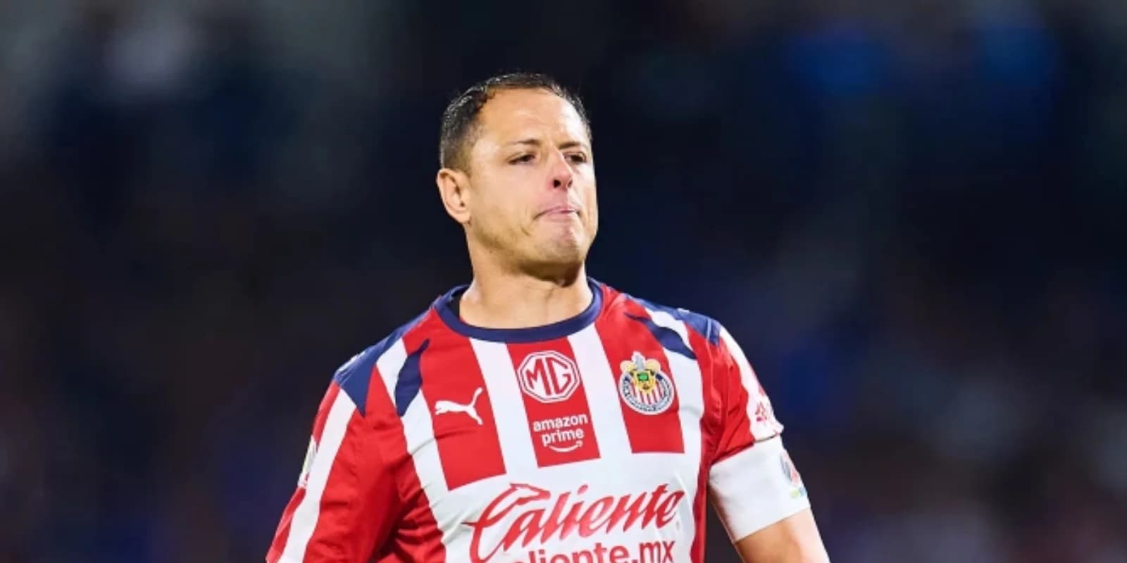 Javier Hernández falló un penal clave ante Cruz Azul que terminó por sentenciar la clasificación de Chivas