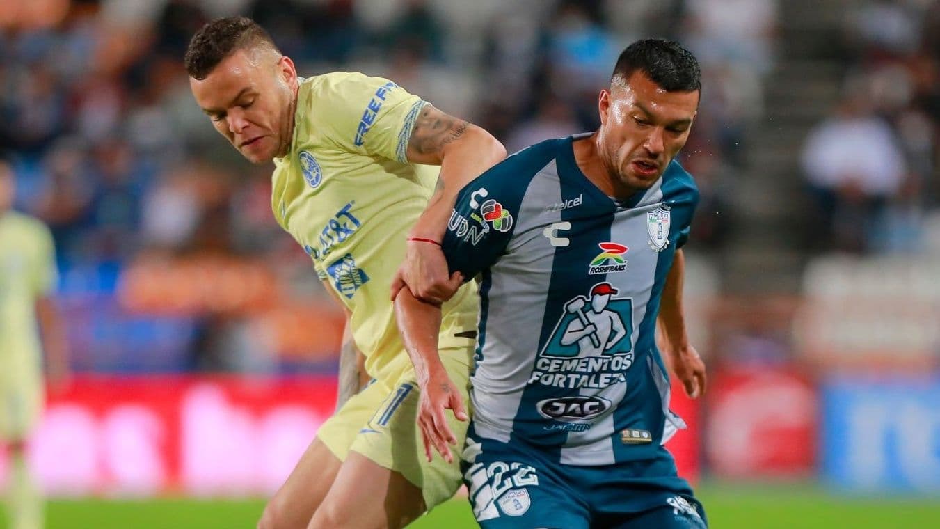 Jonathan Rodríguez volvió a notar con el América, pero un jugador no festejó su anotación