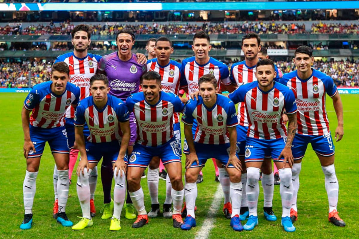 Josecarlos Van Rankin podría ser vendido al Portland Timbers a pesar de que Chivas busca lateral derecho.