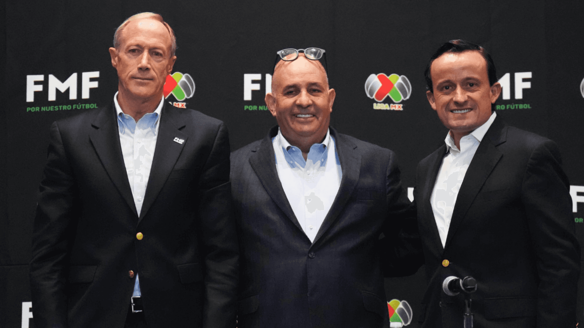 Juan Carlos Rodríguez, Ivar Sisniega y Mikel Arriola | Foto: @FMF
