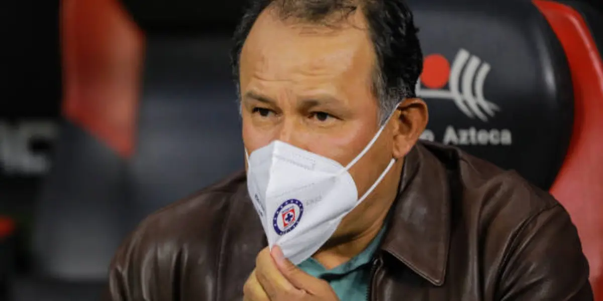 Juan Reynoso en conferencia de prensa habló sobre su renuncia a Cruz Azul tras no clasificar de manera directa a la liguilla