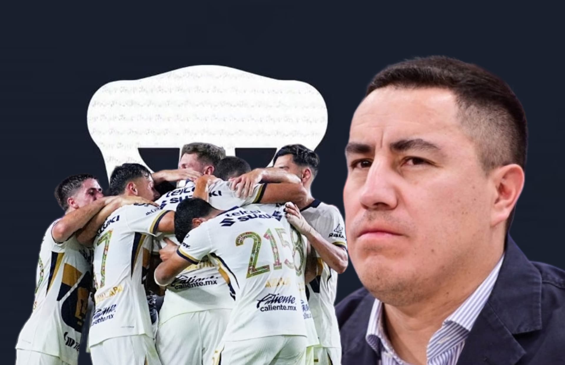 Jugadores abrazados y Efraín Juárez/Foto Pumas.