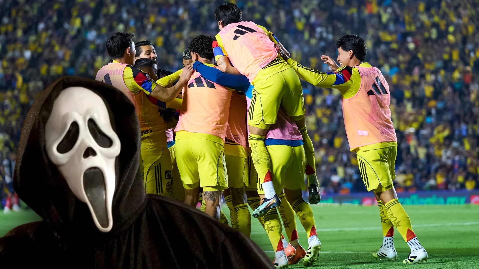 Jugadores del América durante el partido ante Monterrey