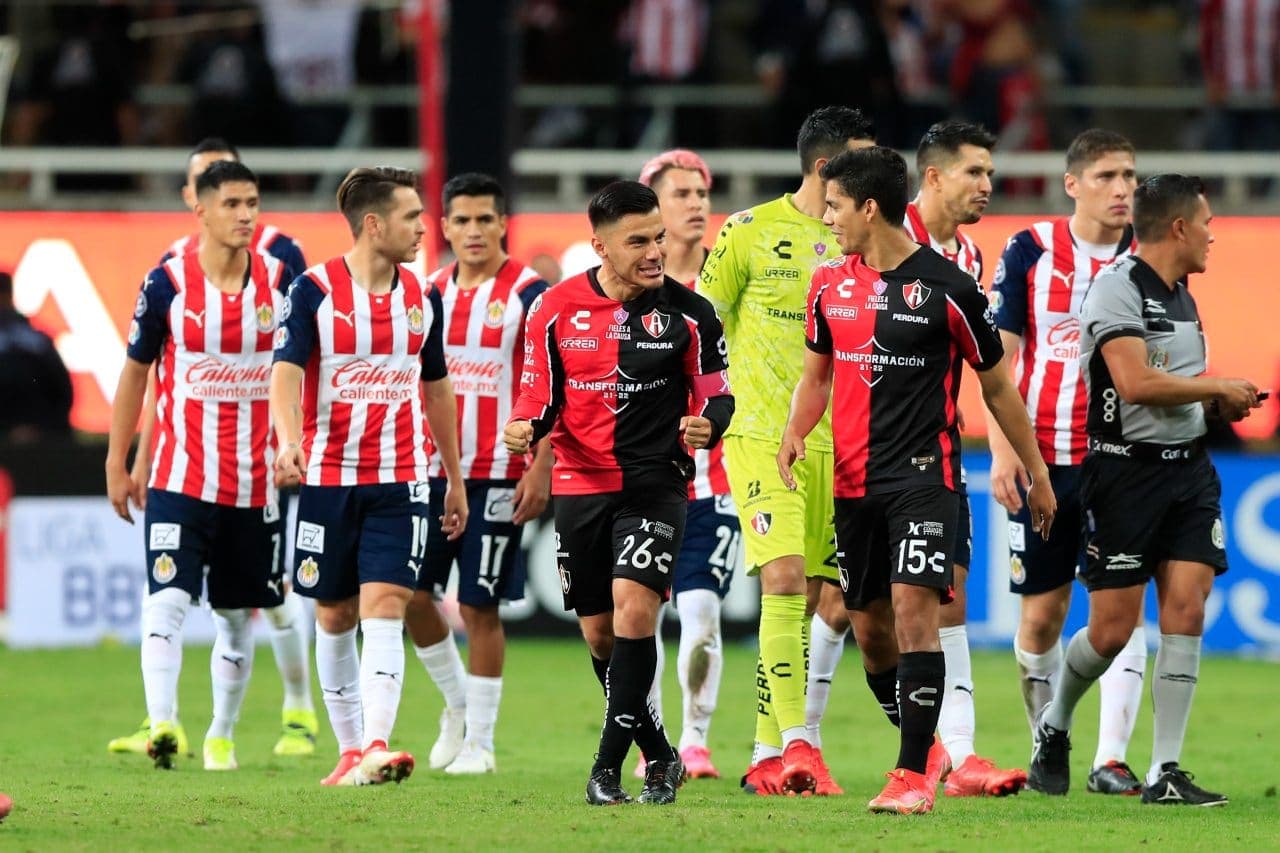 Jürgen Damm podría estar en la mira de Chivas, pero otros clubes como el Atlas se lo arrebatarían.