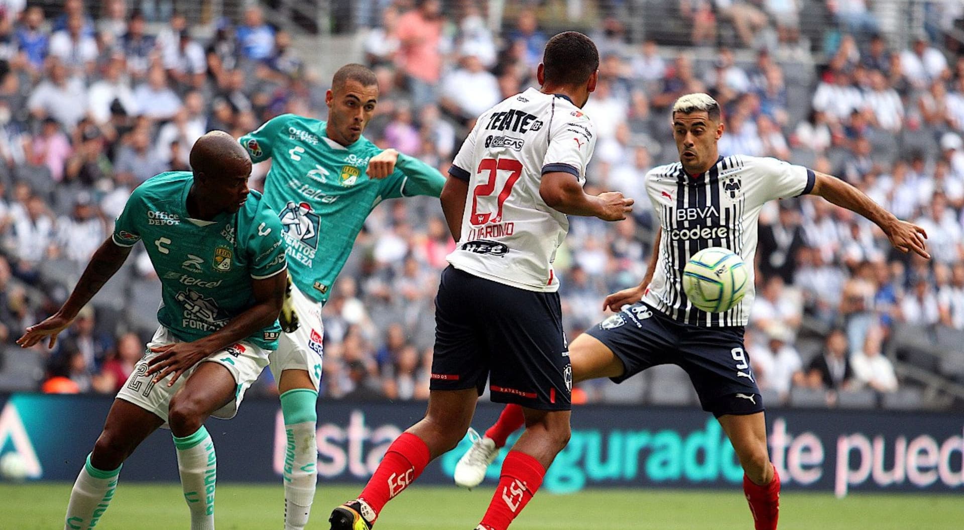 La afición esmeralda está molesta con el rendimiento de los jugadores