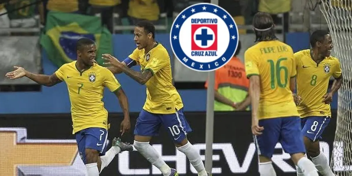 La directiva del Cruz Azul continua la busqueda de un refuerzo en la delantera luego de la salida de Jonathan Rdoriguez y habrían volteado a Brasil 