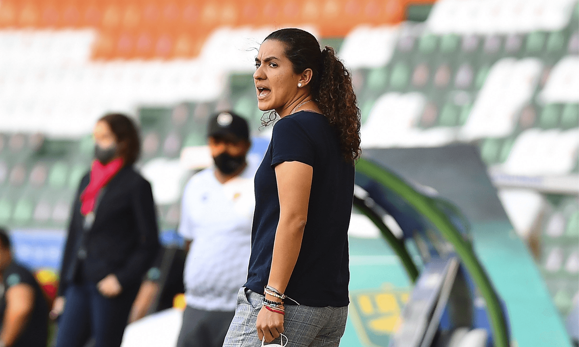 La entrenadora de las Rayadas sigue haciendo historia en México