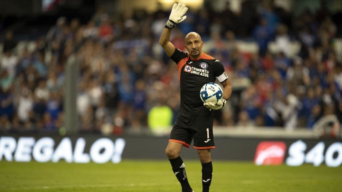 La leyenda celeste sabe lo díficil que es defender el marco de un equipo grande