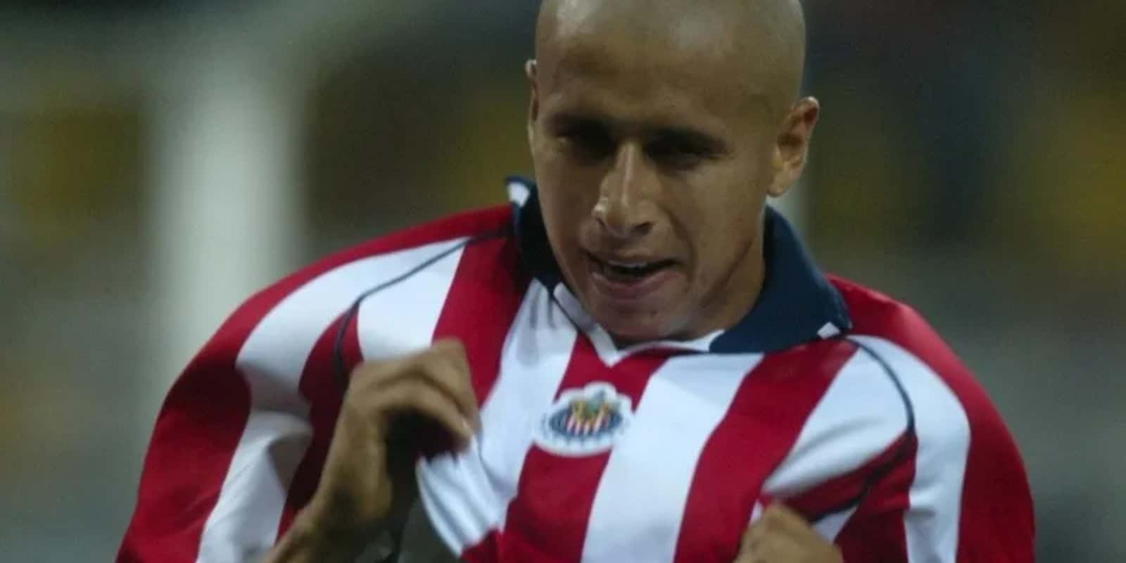 La noche en la que Adolfo Bautista encaminó a Chivas en una histórica remontada ante Cruz Azul