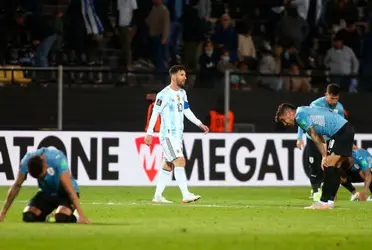 Lionel Messi jugó unos minutos ante Uruguay con su selección, y después del partido recibió una sorpresa.