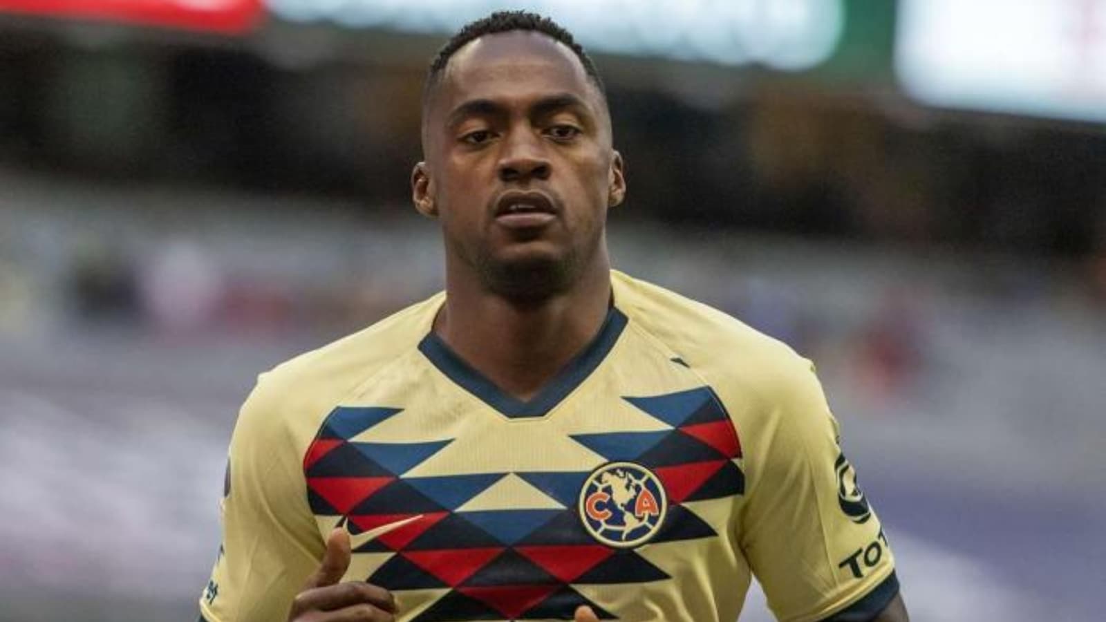 Lo que gana ahora Rentato Ibarra en Ecuador