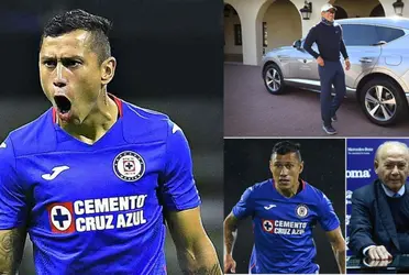 Los aficionados consideraron en su momento, que Julio César Domínguez no dejó el alma en el campo de juego y lo acusaron de vendido. Ahora apareció con un coche de lujo, valorado en 895 mil pesos. 
