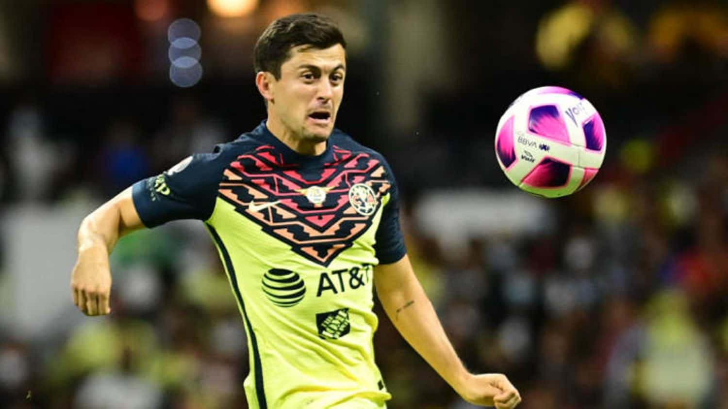 Los aficionados del América explotaron en redes sociales por la presencia de Fernando Madrigal, jugador que no es del agrado de la afición pues apenas ha marcado un gol.