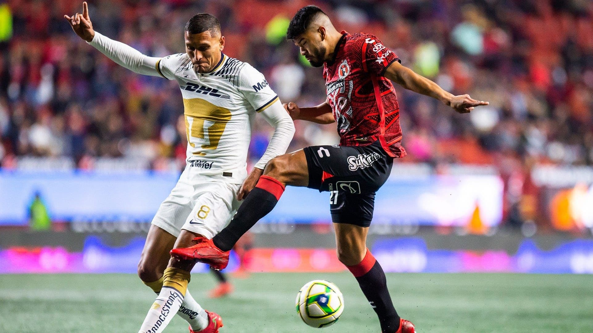 Los fronterizos se miden a los capitalinos en un duelo muy parejo.