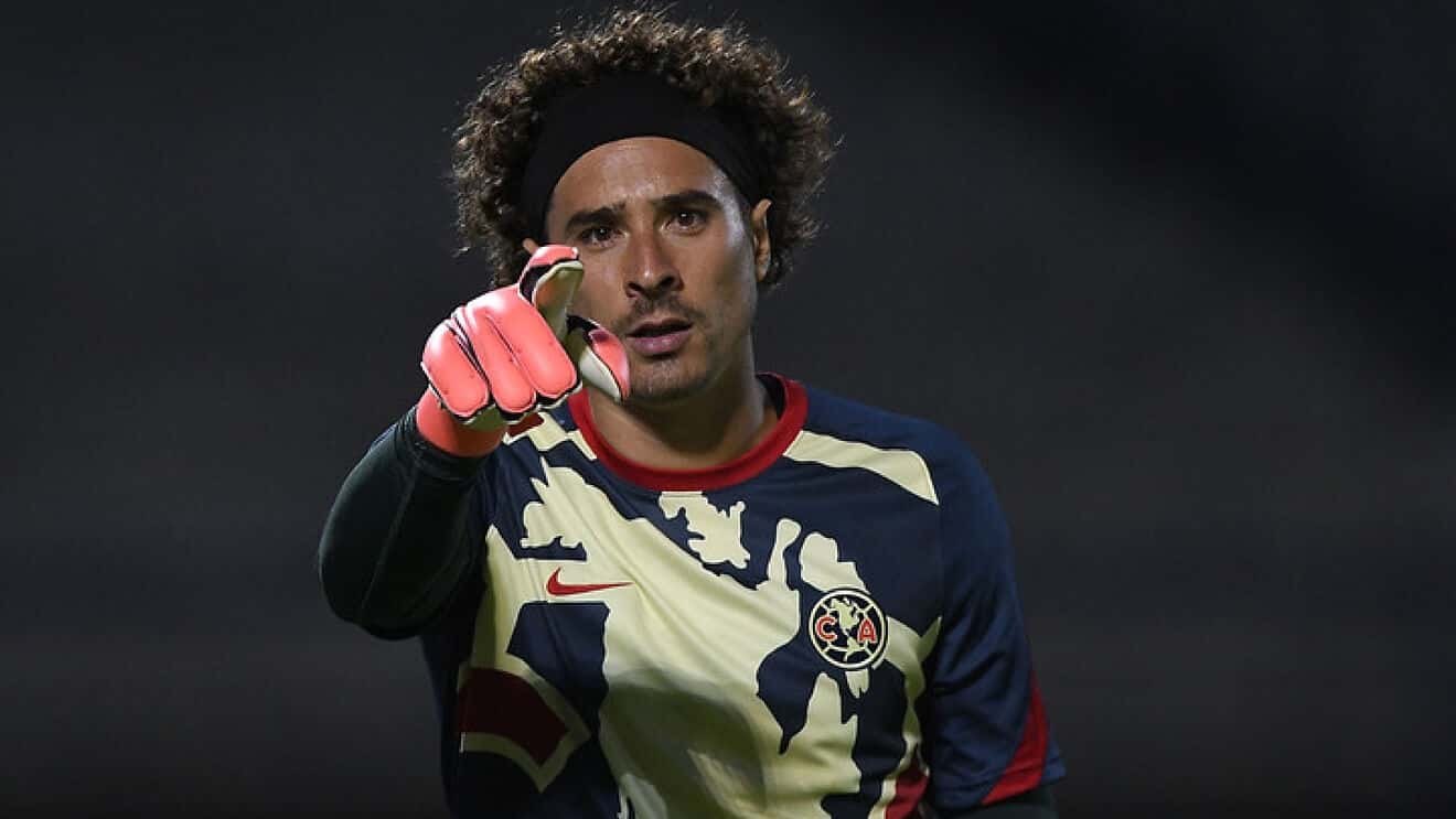 Luego de las declaraciones que hizo Guillermo Ochoa de querer buscar un lugar en la MLS antes de retirarse hay algunos equipos que podrían darle una oportunidad entre ellos el conjunto de LA Galaxy