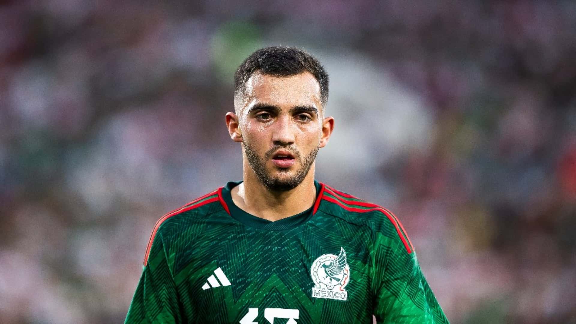 Luis Chávez podría no llegar a Chivas y el Rebaño ya tendría el costo de su Plan B | Foto: Futbol Total