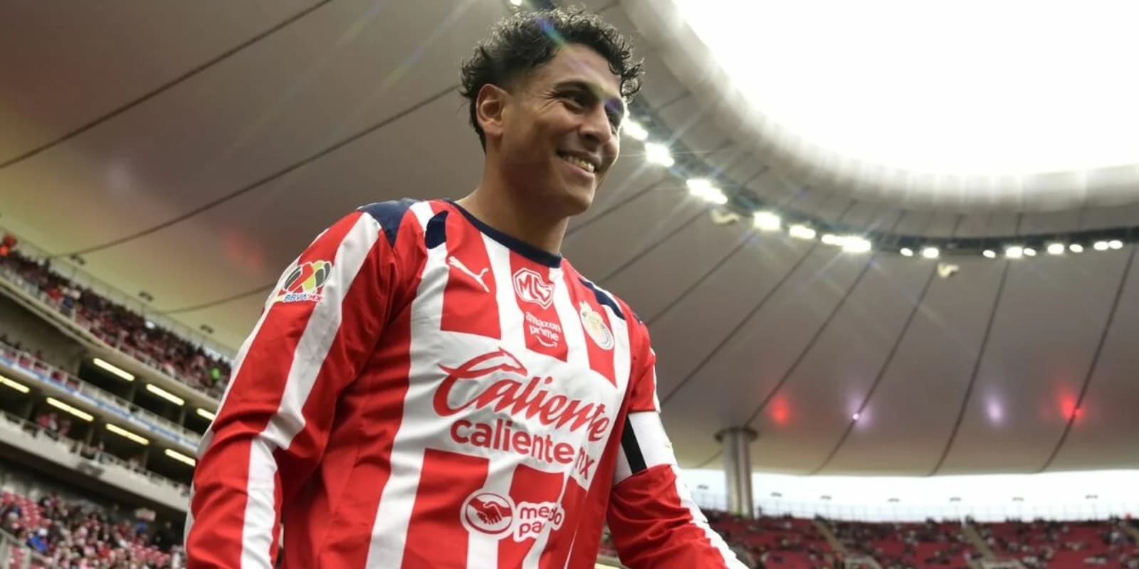Luis Romo regresaría a Chivas como titular en el duelo ante Pumas