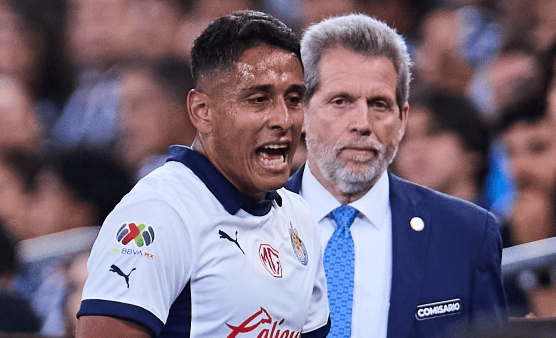 Luis Romo sale con protesta tras juego ante Rayados (Fuente: Mexsports)