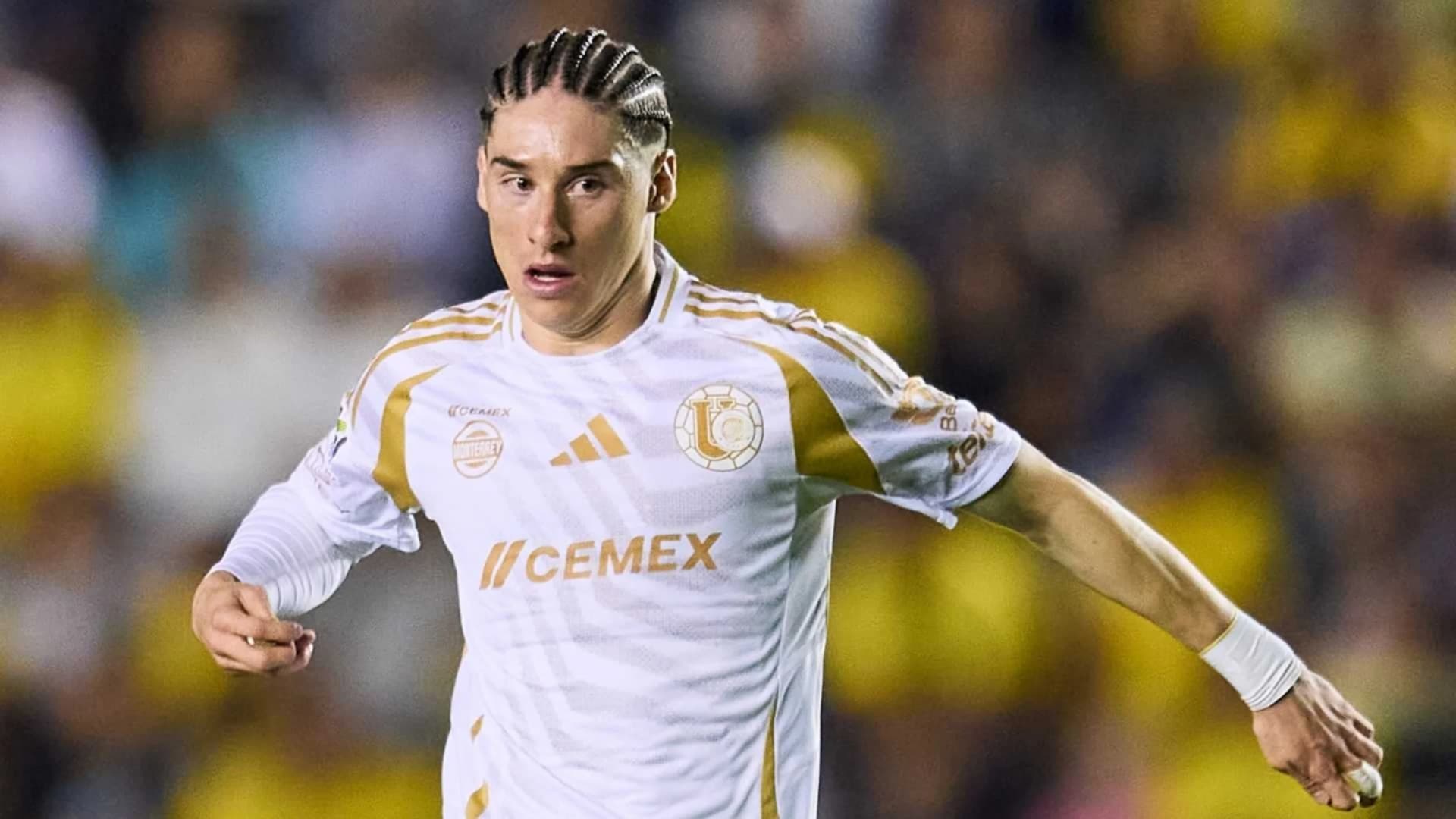 Marcelo Flores durante compromiso con Tigres