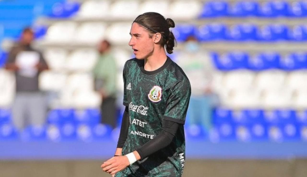 Marcelo Flores no fue considerado por Gerardo Martino para la Selección Mexicana, pero esto hace el delantero mientras es ignorado por el Tata.