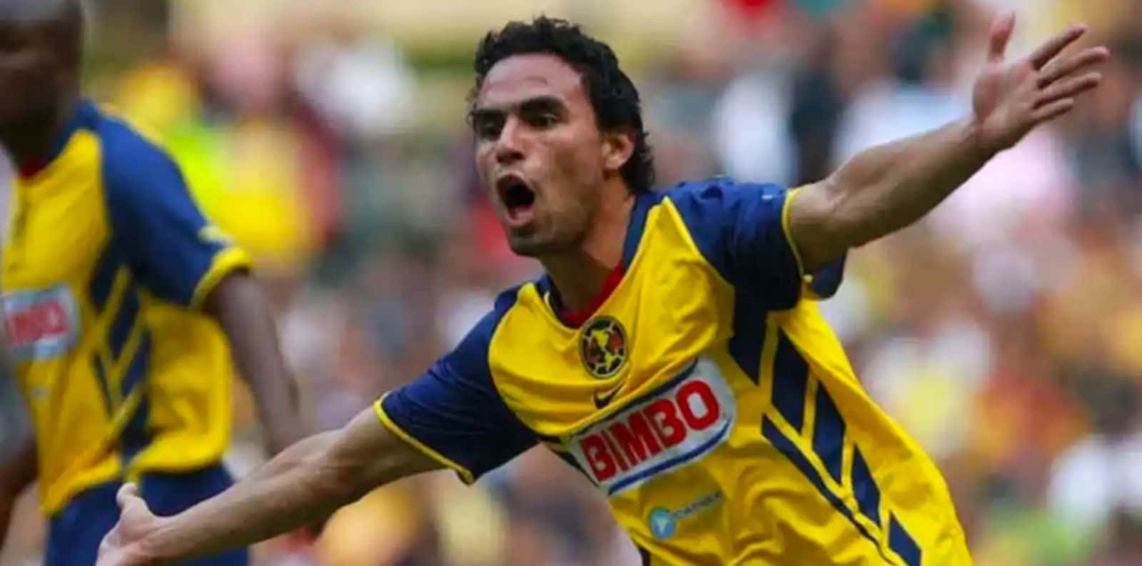 Mira lo que hace Enrique Esqueda para Navidad ahora que se retiró del fútbol