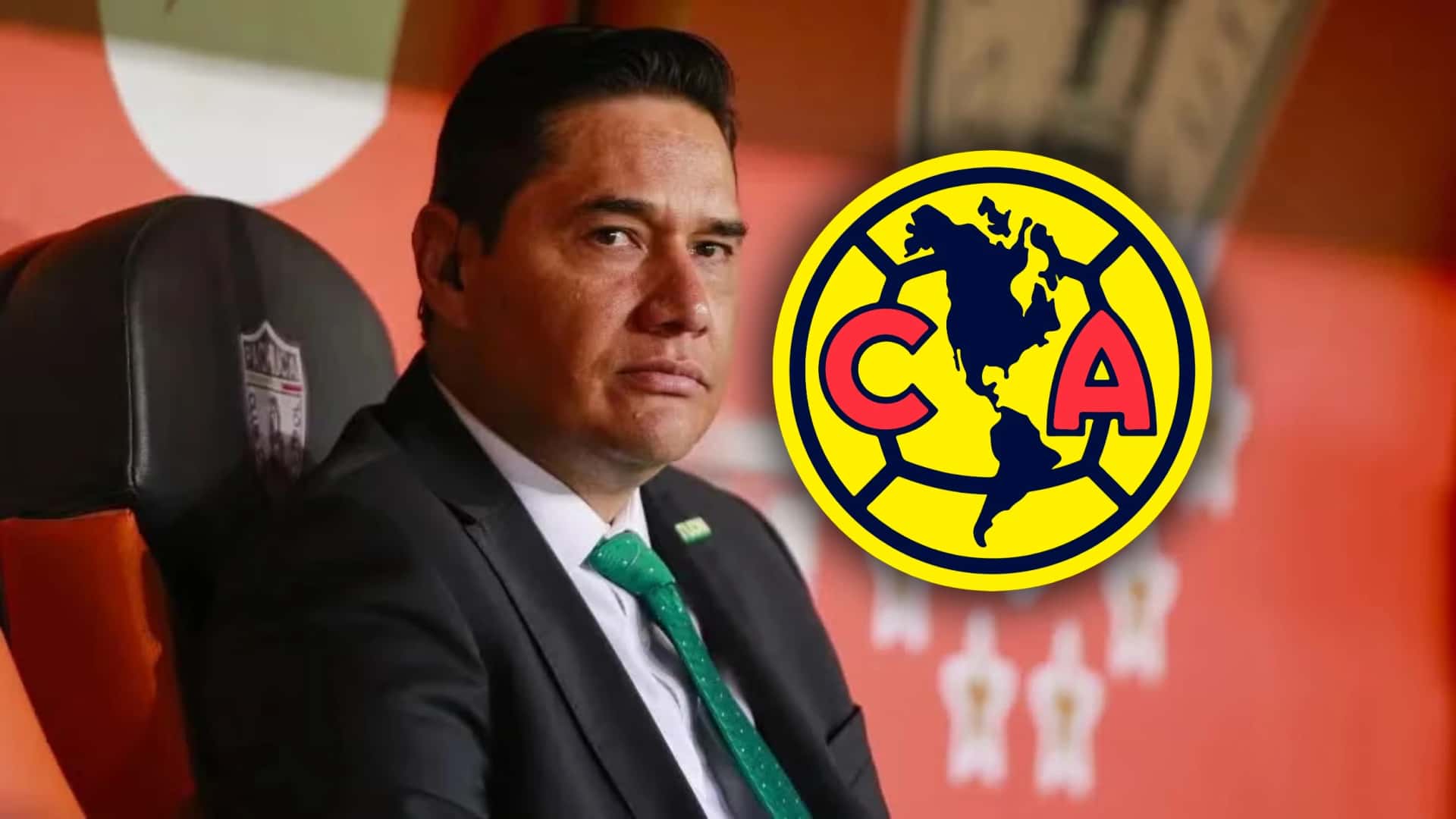 Moisés Muñoz durante su visita al Estadio Hidalgo