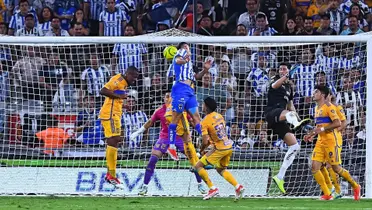 Monterrey lo empata en el último minuto y el jugador de los Tigres que salvo a su equipo de ser goleados  Foto: Rayados es Pasión