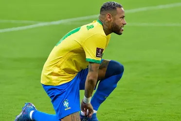 Neymar se lesionó con la Selección de Brasil antes del partido ante Argentina, y esto podría ocasionar un problema en el PSG.