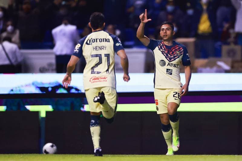 Ortiz volvería a contar con crack para el partido contra Xolos.
