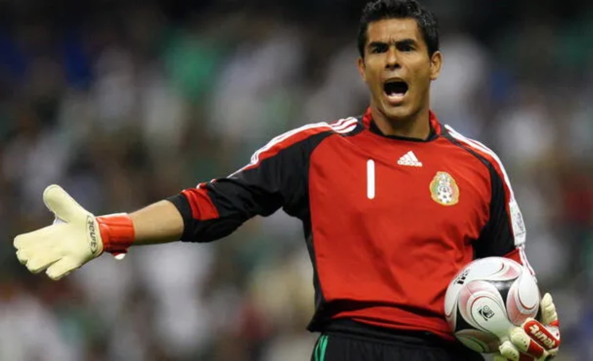 Oswaldo Sánchez en la portería de la selección mexicana (Fuente: Mexsports)