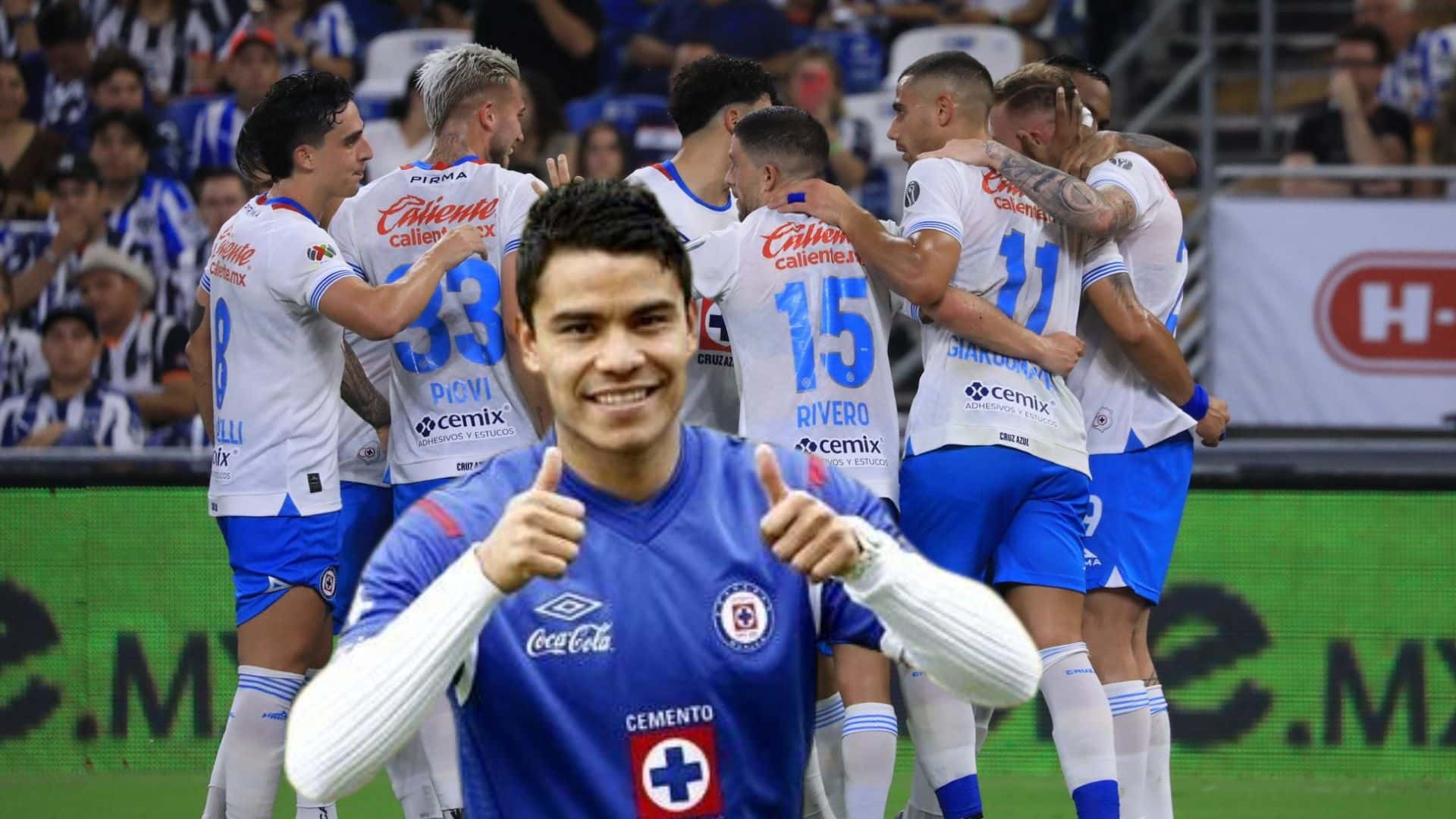 Pablo Barrera con la de Cruz Azul y jugadores cementeros