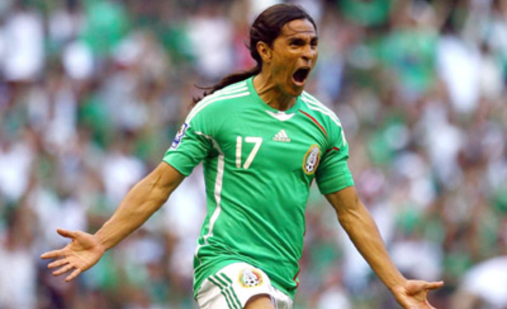 Palencia festeja un gol con la selección mexicana (Fuente: Mexsports)