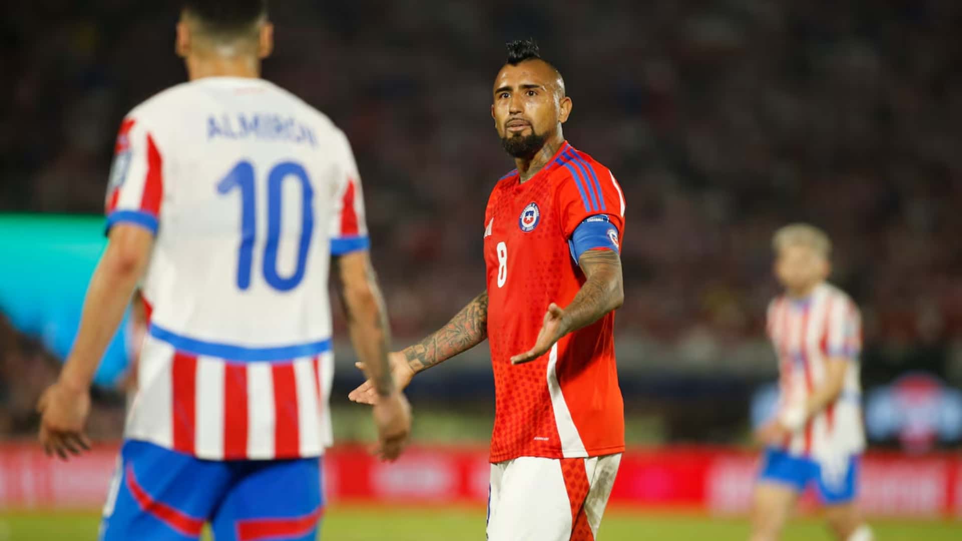 Paraguay venció a Chile en eliminatoria mundialista y Vidal se molestó con la afición | Foto: AP