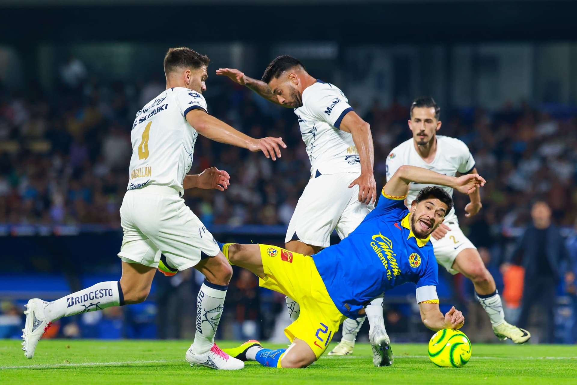 Pumas contra América (Foto: Mexsport)