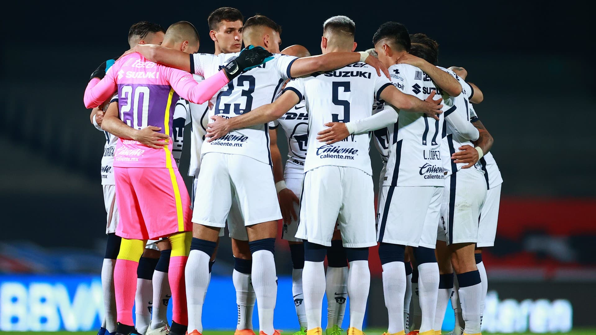 Pumas ha apostado por delanteros que no han dado oportunidad a Emanuel Montejano, y Chivas podría tener la mira en el canterano universitario.