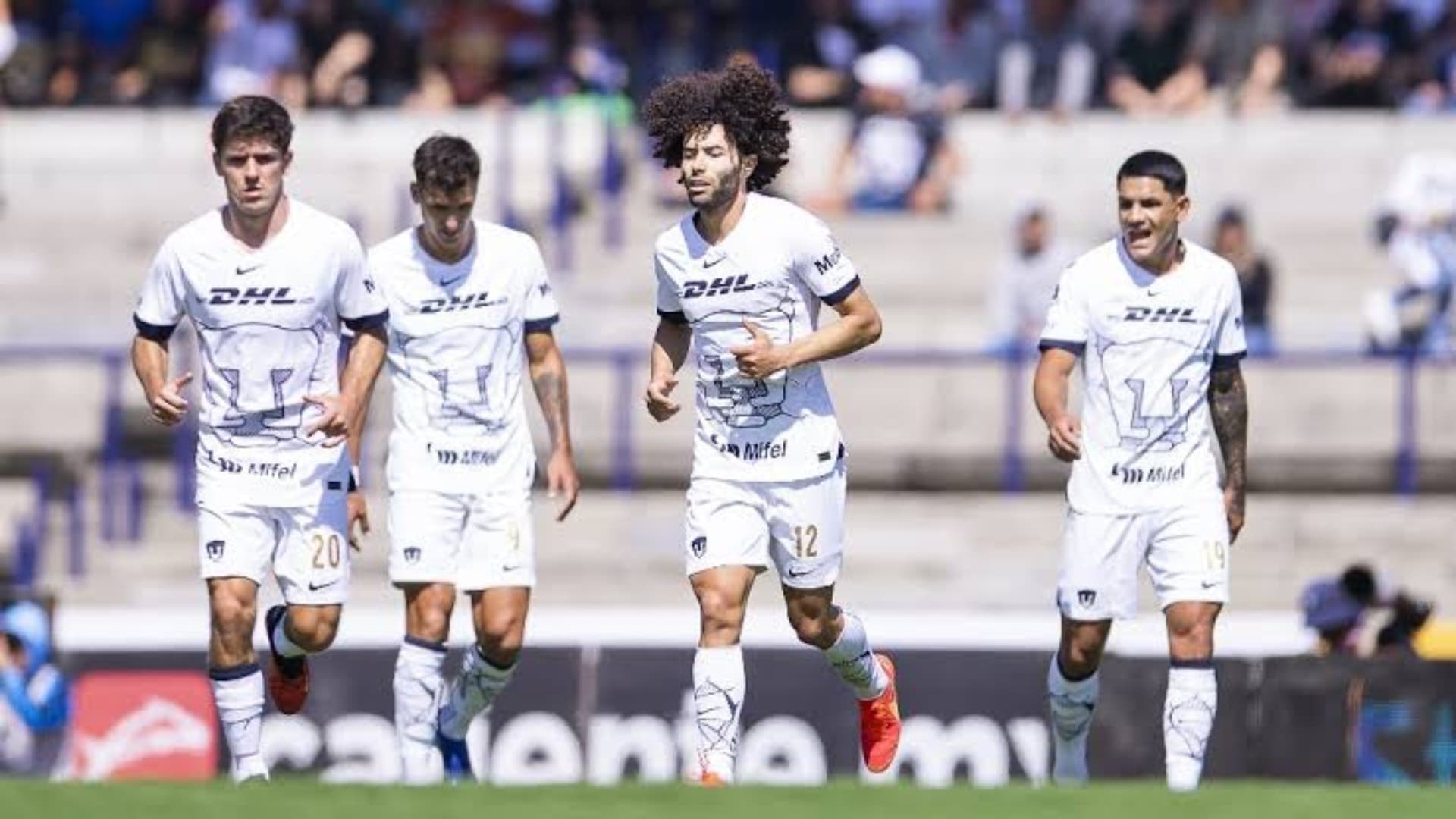 Pumas jugando en Ciudad Universitaria