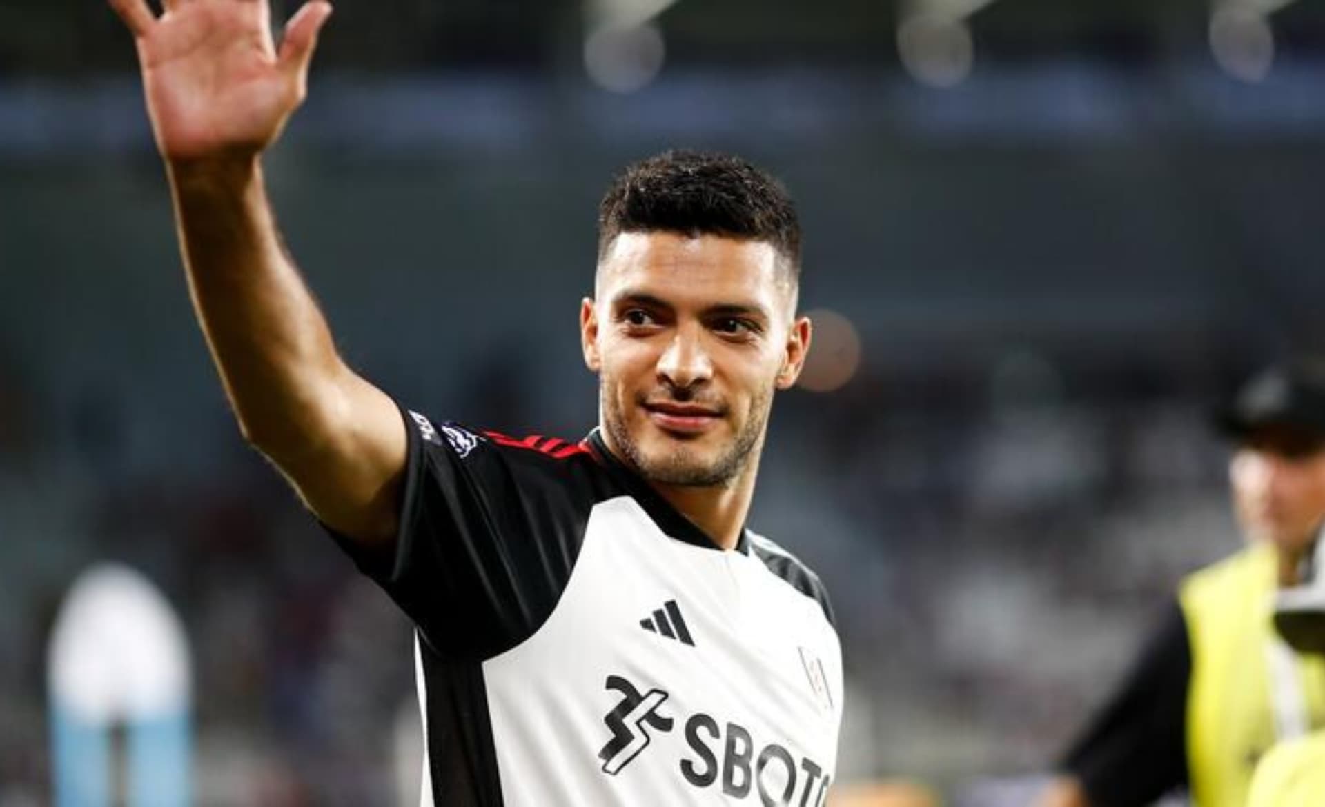 Raúl Jiménez festeja gol con el Fulham (Fuente: Telemundo)