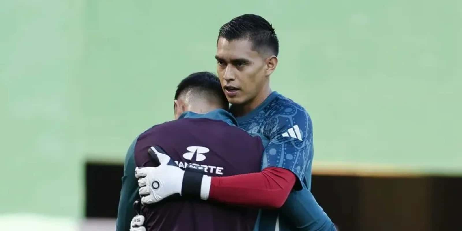 Raúl Rangel manda emotivo mensaje a Luis Ángel Malagón tras su terrible lesión