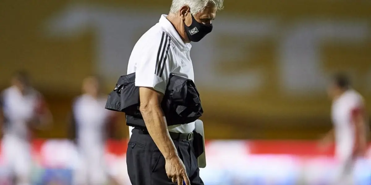 Ricardo Ferretti se despide del torneo y de Tigres tras caer en el estadio Jalisco ante Atlas.