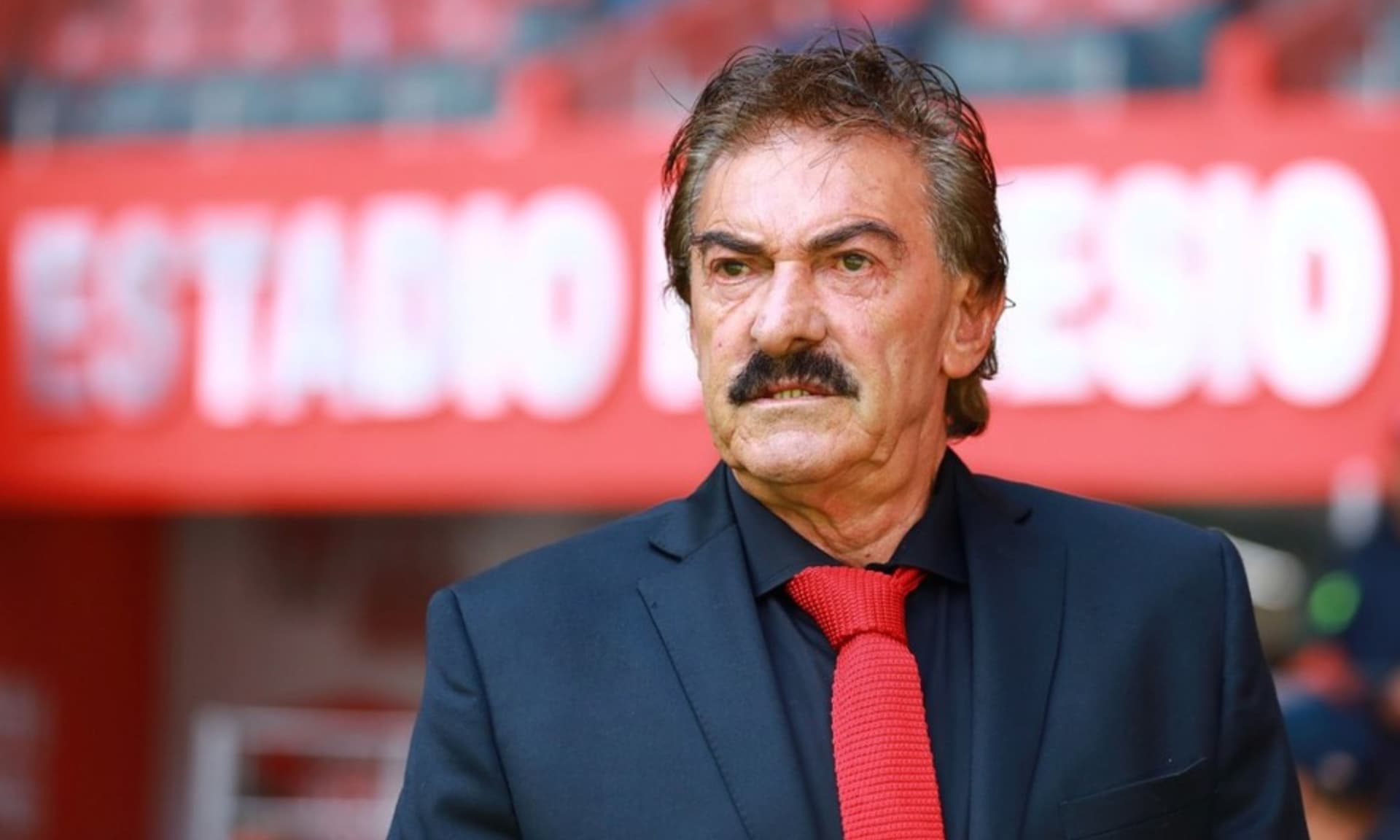 Ricardo La Volpe en el banquillo del combinado de Toluca (Fuente: Imago)