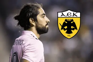 Rodolfo Pizarro pasó de estar cerca de las Chivas a estar a nada de dar el salto de la MLS al AEK de Atenas.