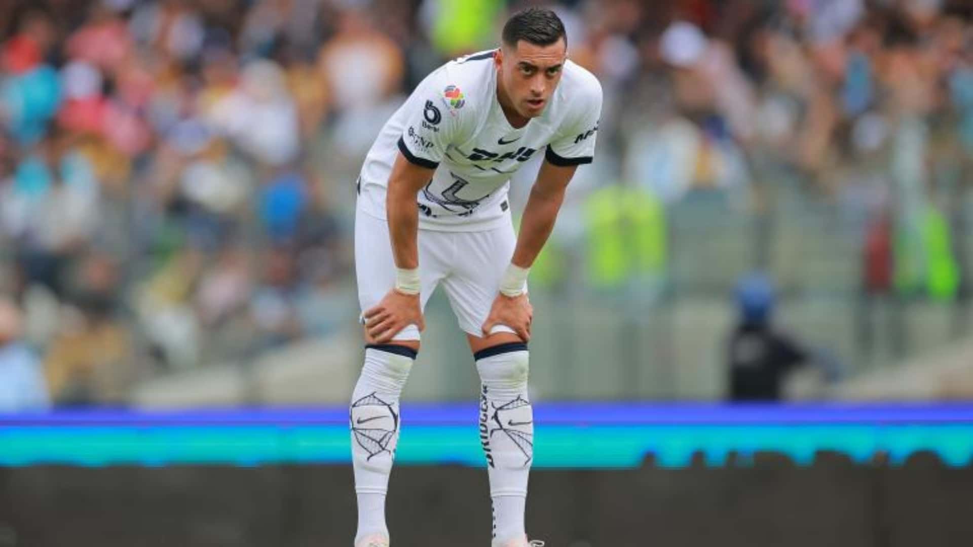 Rogelio Funes Mori no da una en Pumas y podría dejarlos para jugar en Brasil | Foto: Sporting News