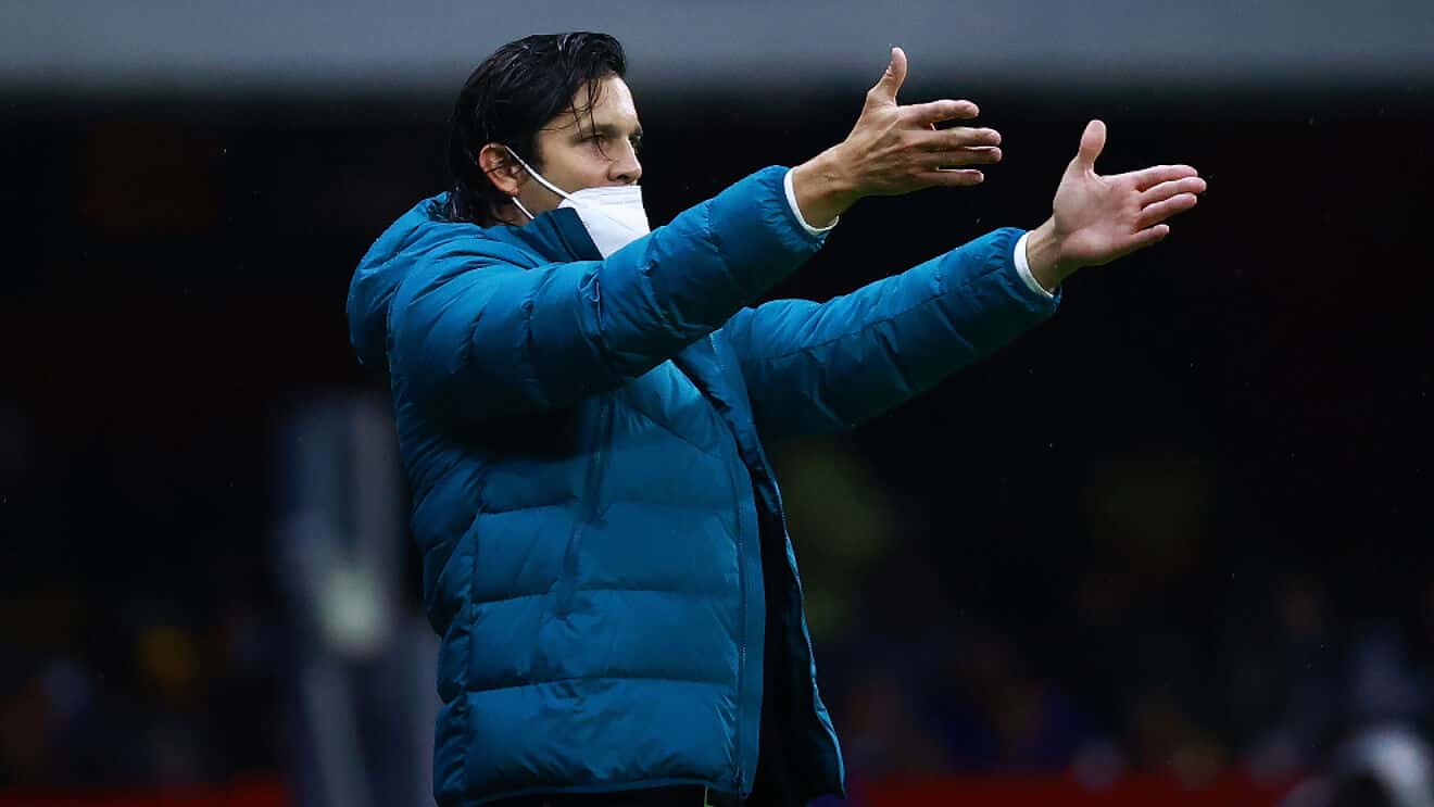 Santiago Solari tiene en la mira a un par de futbolistas españoles, mientras este canterano del América espera su oportunidad.